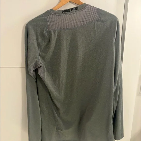 Nike Long-Sleeve Dri-FIT Training Shirt - Gray with Black Swoosh - Picture 3 of 3